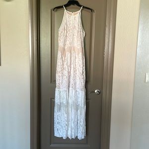 Eliza J Lace Maxi